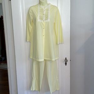 Vtg 60s Sears yellow nylon pajamas with button up lace bodice front‎